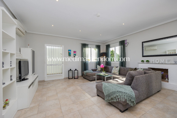 Odsprzedaż - Willa - San Miguel de Salinas