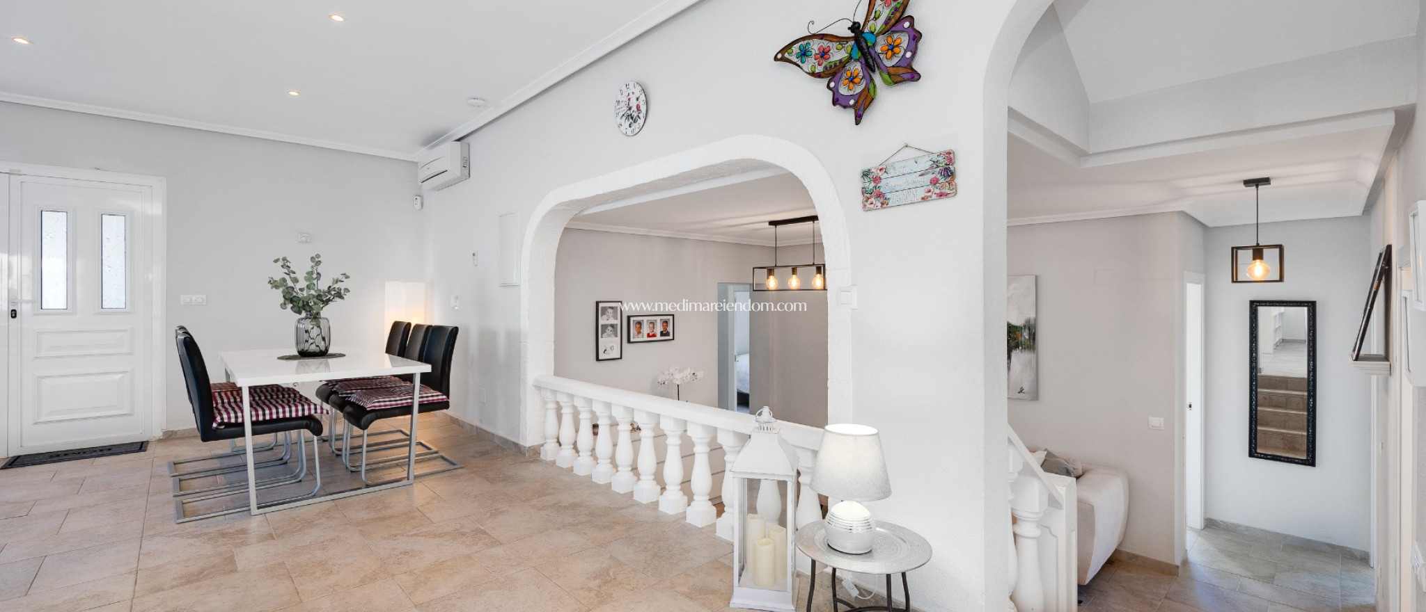 Odsprzedaż - Willa - San Miguel de Salinas