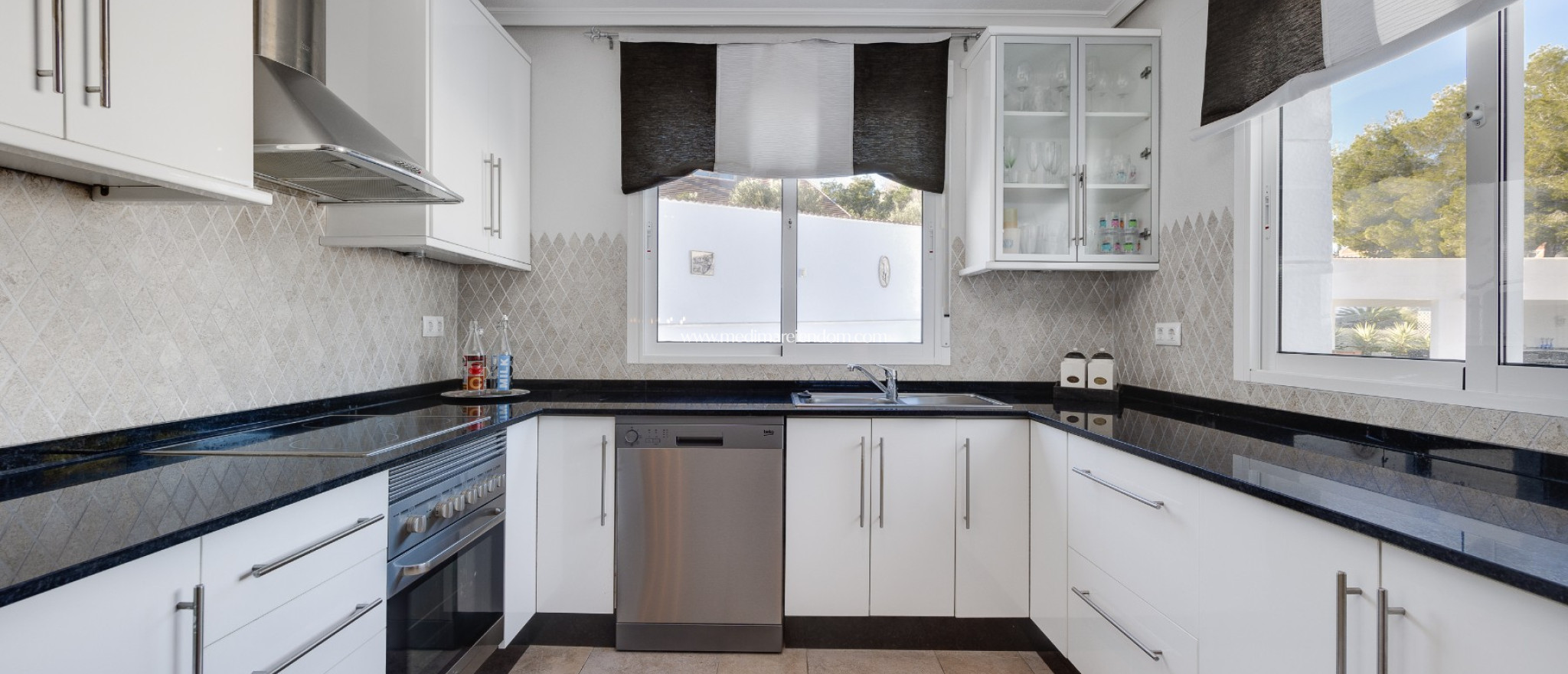 Odsprzedaż - Willa - San Miguel de Salinas