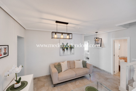 Odsprzedaż - Willa - San Miguel de Salinas