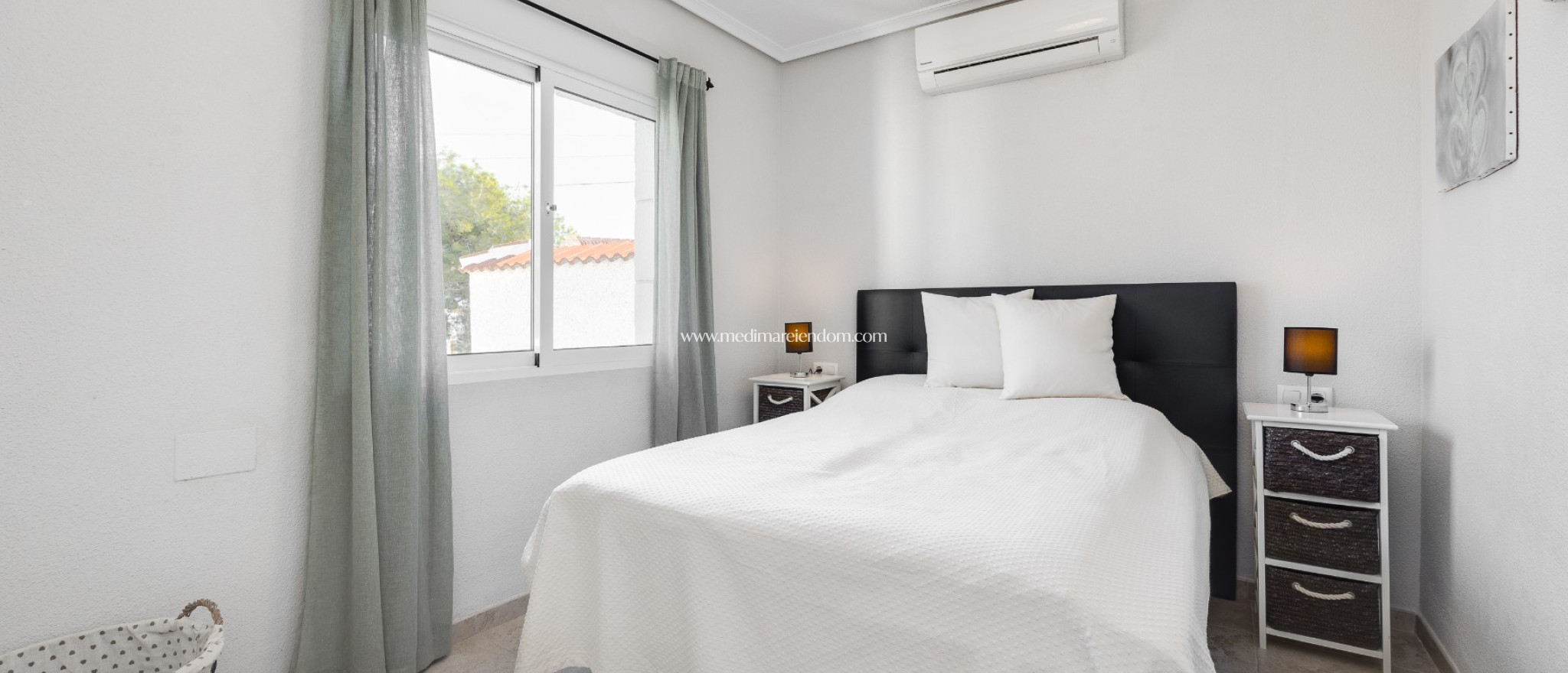 Odsprzedaż - Willa - San Miguel de Salinas