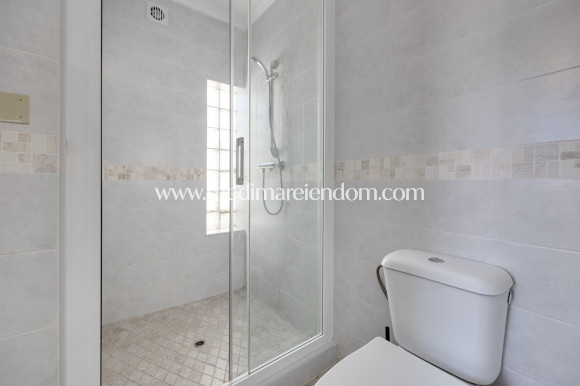 Odsprzedaż - Willa - San Miguel de Salinas