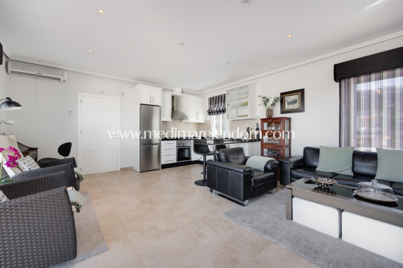 Odsprzedaż - Willa - San Miguel de Salinas