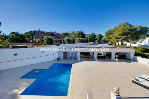 Odsprzedaż - Willa - San Miguel de Salinas