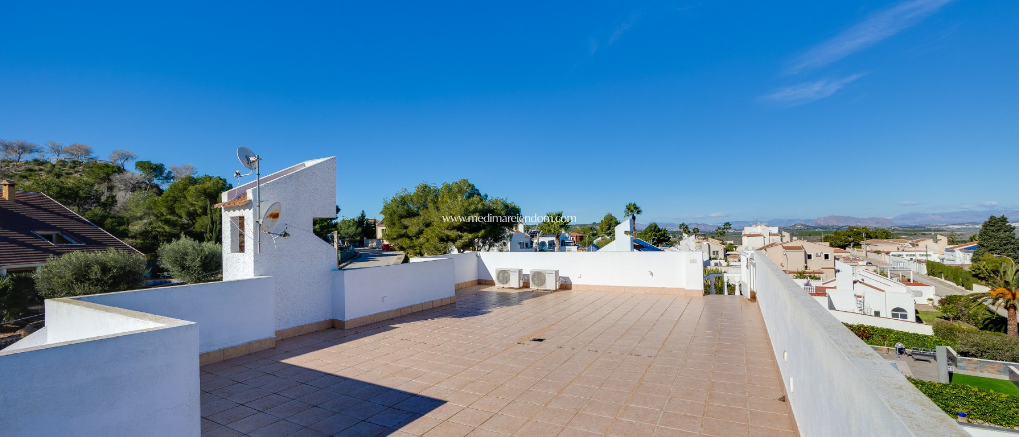 Odsprzedaż - Willa - San Miguel de Salinas