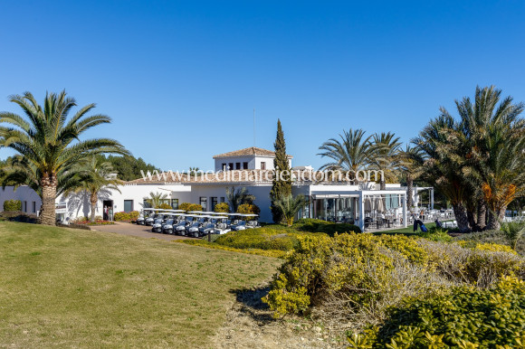 Odsprzedaż - Willa - San Miguel de Salinas