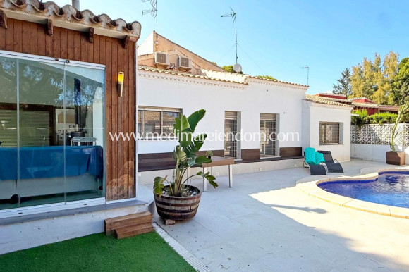 Odsprzedaż - Wolnostojąca Willa - Orihuela Costa - Punta Prima