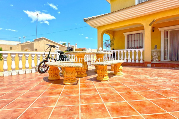 Odsprzedaż - Wolnostojąca willa - Torrevieja - Los Balcones - Los Altos del Edén