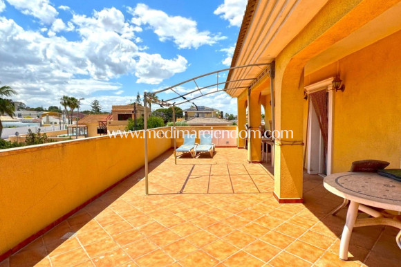 Odsprzedaż - Wolnostojąca willa - Torrevieja - Los Balcones - Los Altos del Edén