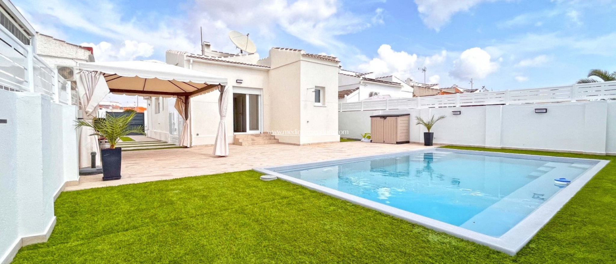 Odsprzedaż - Wolnostojąca Willa - Torrevieja - San Luis