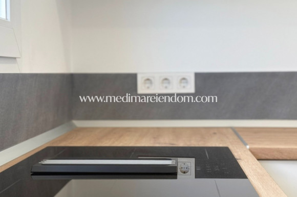 Odsprzedaż - Wolnostojąca Willa - Torrevieja - San Luis