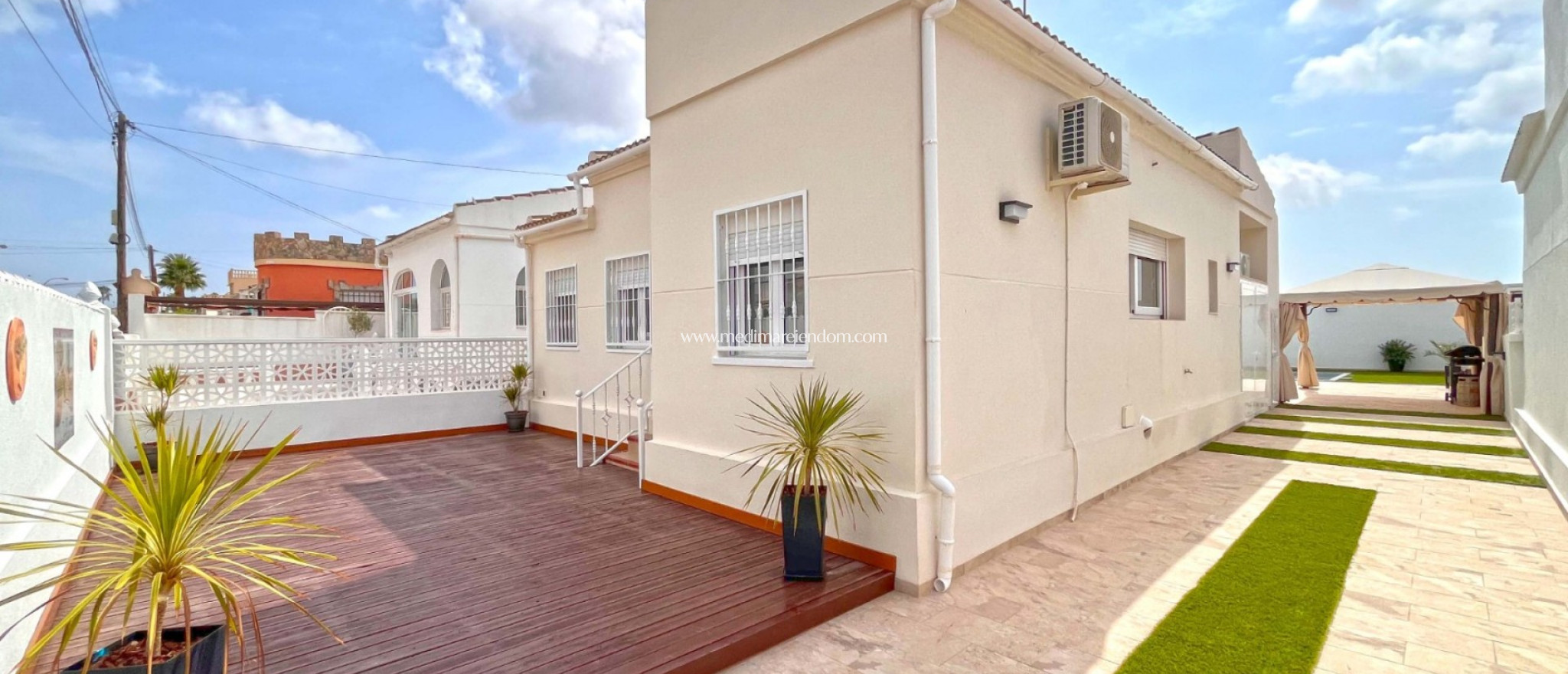 Odsprzedaż - Wolnostojąca Willa - Torrevieja - San Luis