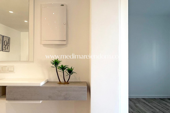 Odsprzedaż - Wolnostojąca Willa - Torrevieja - San Luis