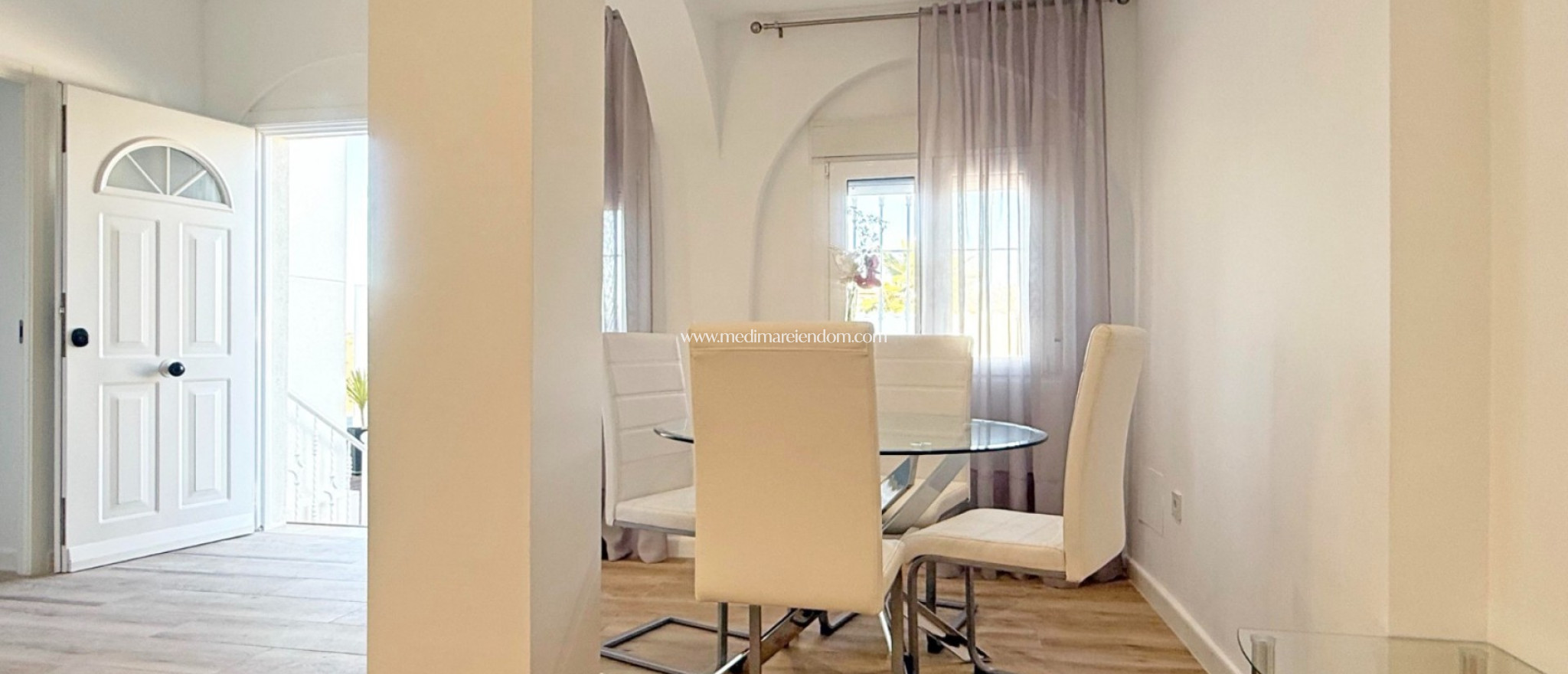 Odsprzedaż - Wolnostojąca Willa - Torrevieja - San Luis