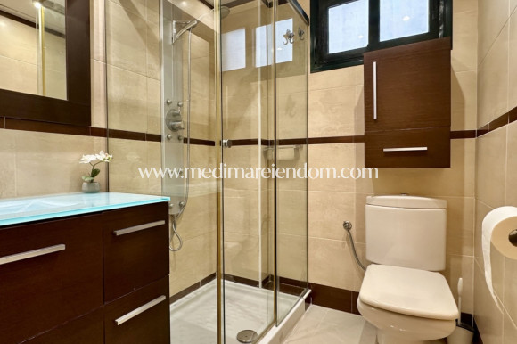 Resale - Apartment - Guardamar del Segura