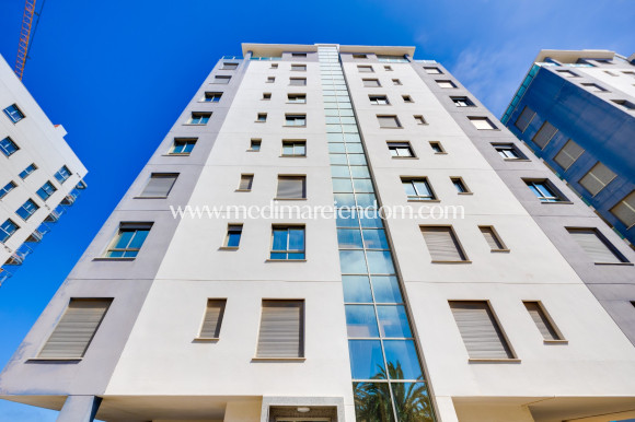 Resale - Apartment - La Manga del Mar Menor - La Manga