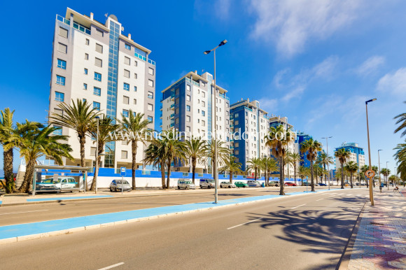 Resale - Apartment - La Manga del Mar Menor - La Manga