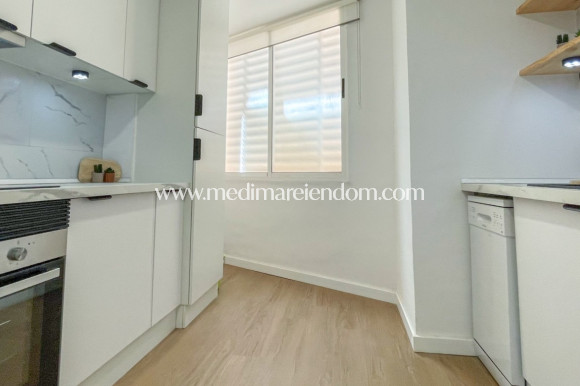 Resale - Apartment - Orihuela Costa - Cabo Roig
