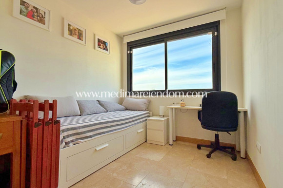 Resale - Apartment - Orihuela Costa - Campoamor