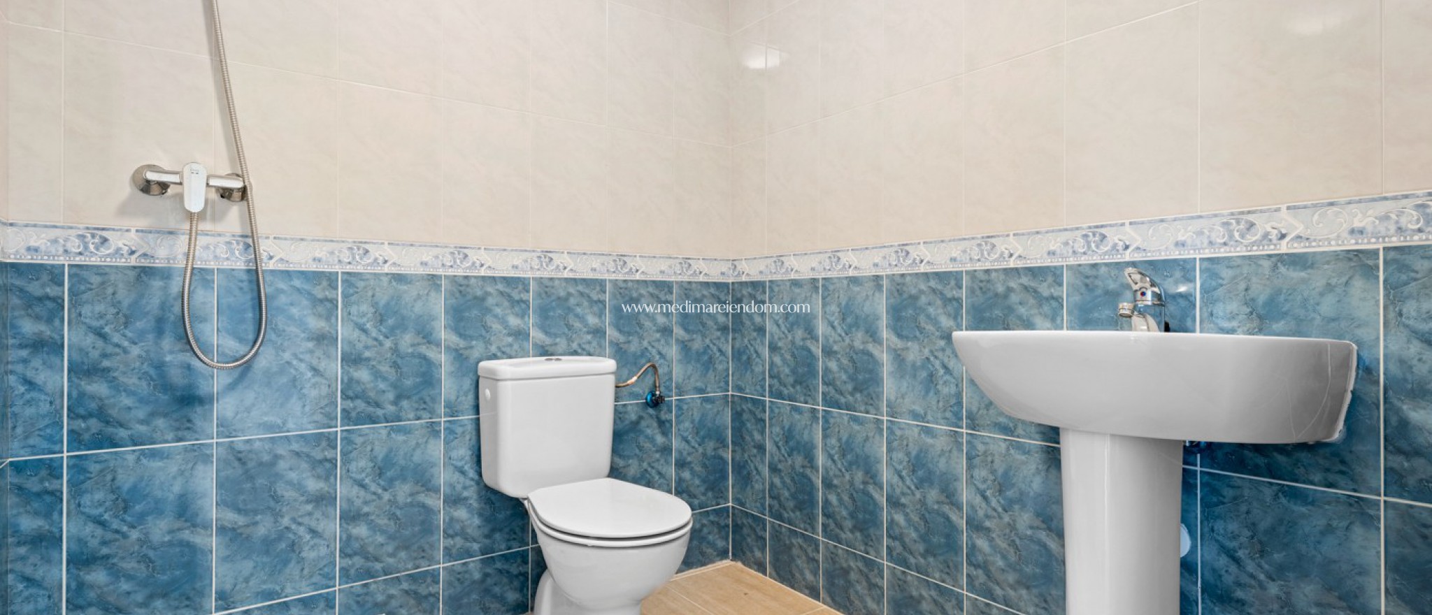 Resale - Apartment - Orihuela Costa - Campoamor