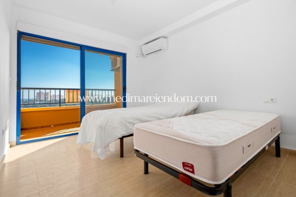 Resale - Apartment - Orihuela Costa - Campoamor