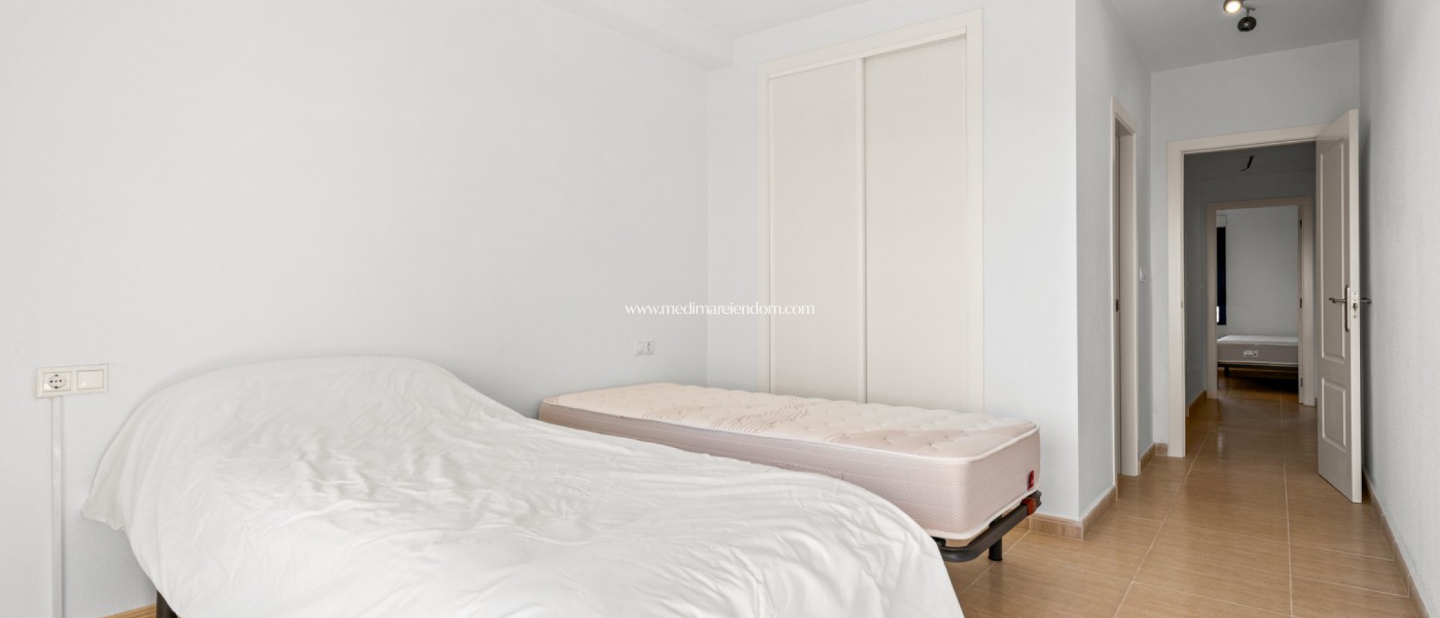 Resale - Apartment - Orihuela Costa - Campoamor