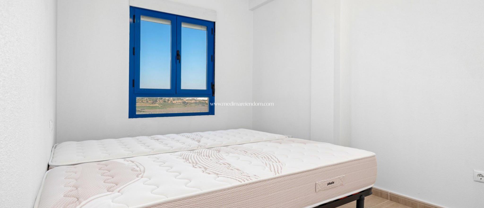 Resale - Apartment - Orihuela Costa - Campoamor