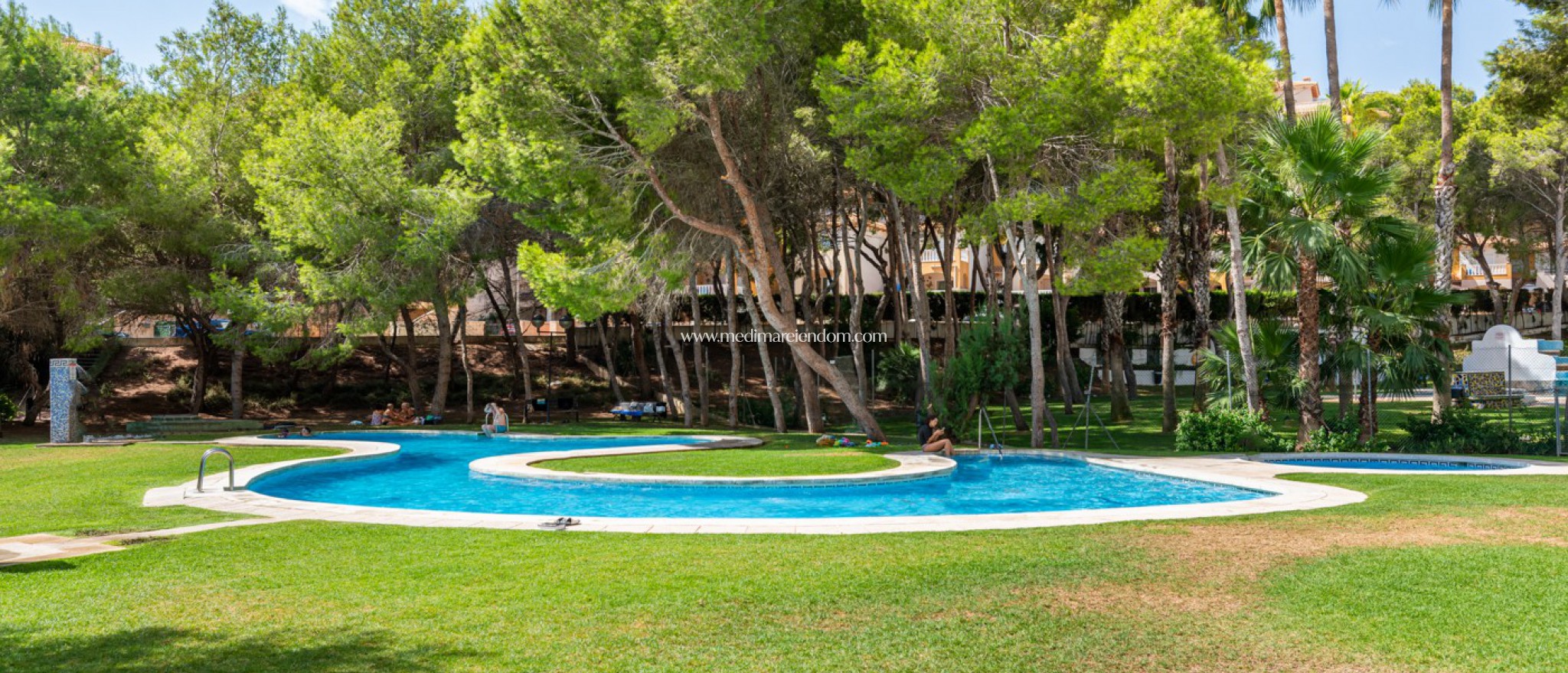 Resale - Apartment - Orihuela Costa - Campoamor