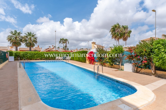 Resale - Apartment - Orihuela Costa - La Florida