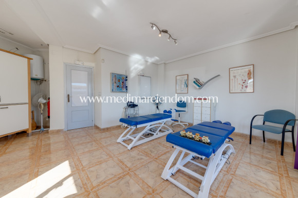 Resale - Apartment - Orihuela Costa - La Zenia