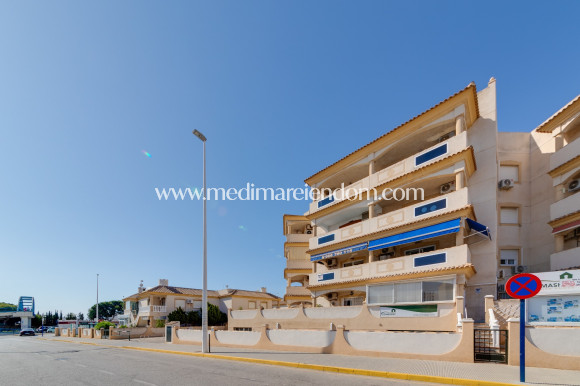 Resale - Apartment - Orihuela Costa - La Zenia