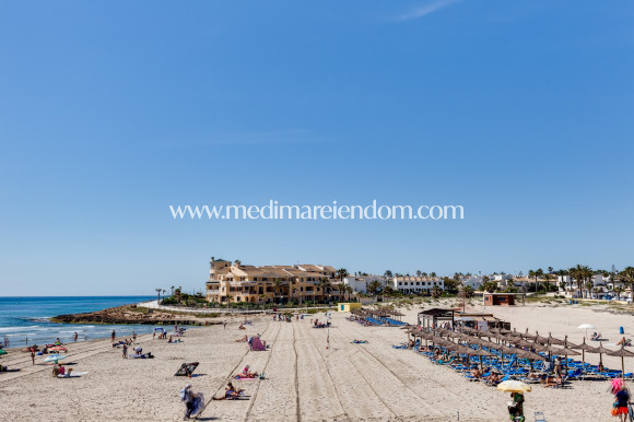 Resale - Apartment - Orihuela Costa - La Zenia