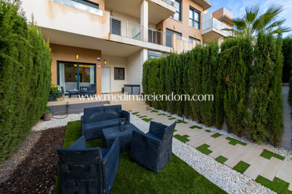 Resale - Apartment - Orihuela Costa - Los Dolses