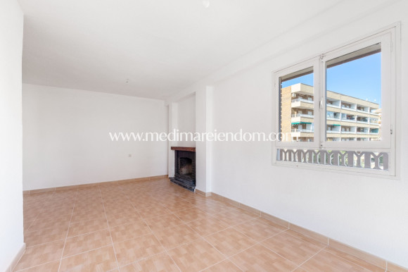 Resale - Apartment - Orihuela Costa - Punta Prima