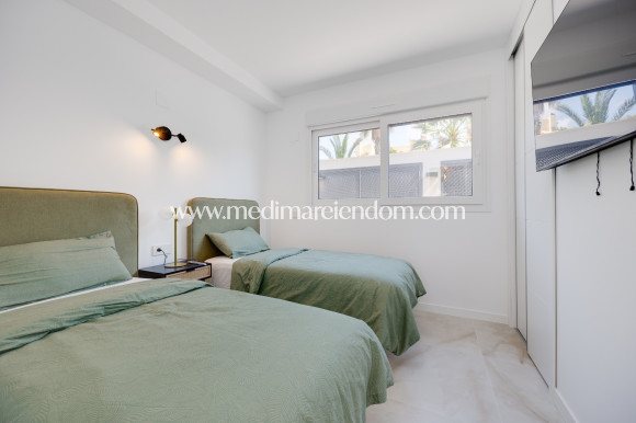 Resale - Apartment - Orihuela Costa - Punta Prima