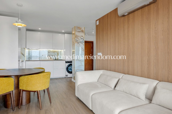 Resale - Apartment - Orihuela Costa - Punta Prima