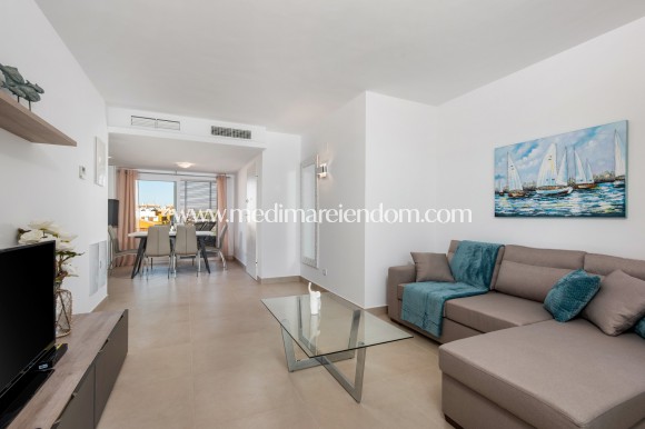 Resale - Apartment - Orihuela Costa - Punta Prima
