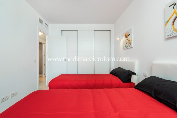 Resale - Apartment - Orihuela Costa - Punta Prima