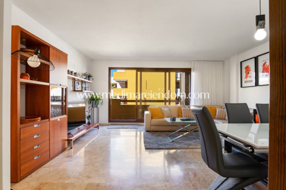 Resale - Apartment - Orihuela Costa - Punta Prima