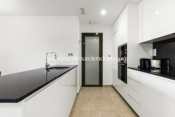 Resale - Apartment - Orihuela Costa - Urbanización Montezenia-Torrezenia