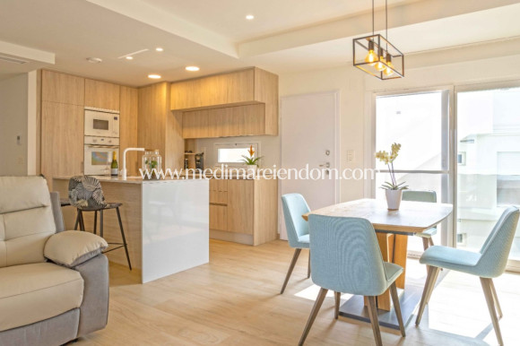 Resale - Apartment - Orihuela Costa - Villamartín