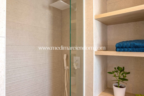 Resale - Apartment - Orihuela Costa - Villamartín