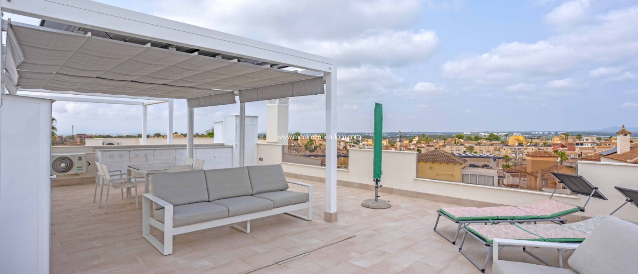 Resale - Apartment - Orihuela Costa - Villamartín