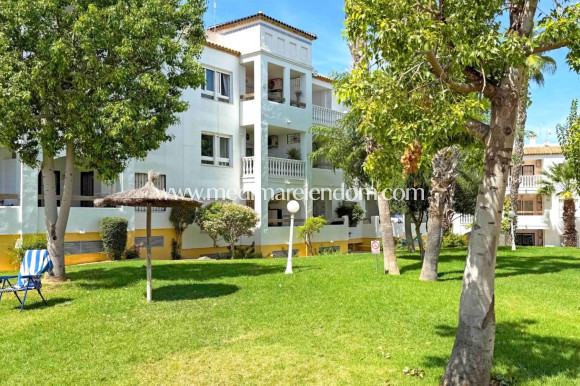 Resale - Apartment - Orihuela Costa - Villamartín