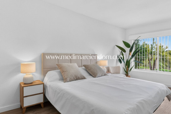 Resale - Apartment - Orihuela Costa - Villamartín