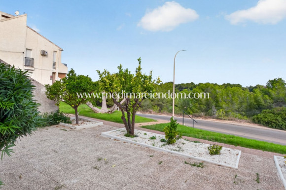 Resale - Apartment - Orihuela Costa - Villamartín