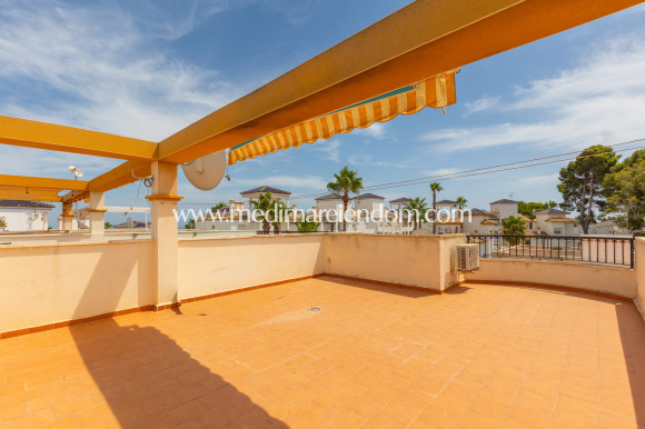 Resale - Apartment - Orihuela - Villamartin