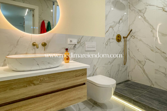 Resale - Apartment - Torrevieja - El Acequión - Los Náufragos