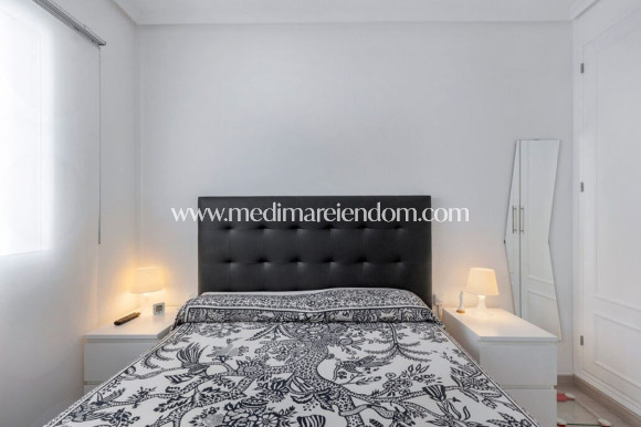Resale - Apartment - Torrevieja - La Mata