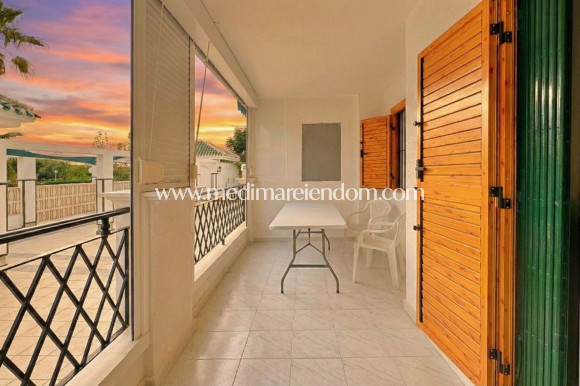 Resale - Apartment - Torrevieja - La Mata